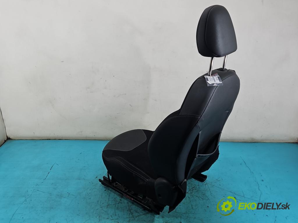 Citroen DS3 2010-2016 1.6 hdi 92 HP manual 68 kW 1560 cm3 3- Sedačka pravý  (Sedadlo)