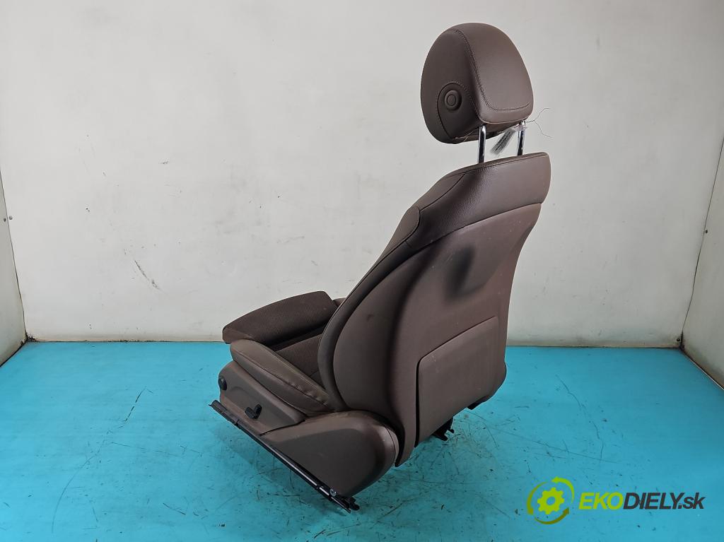 Mercedes E W213 2016-2023 2.0 CDI 194KM automatic 143 kW 1950 cm3 4- sedačke: komplet