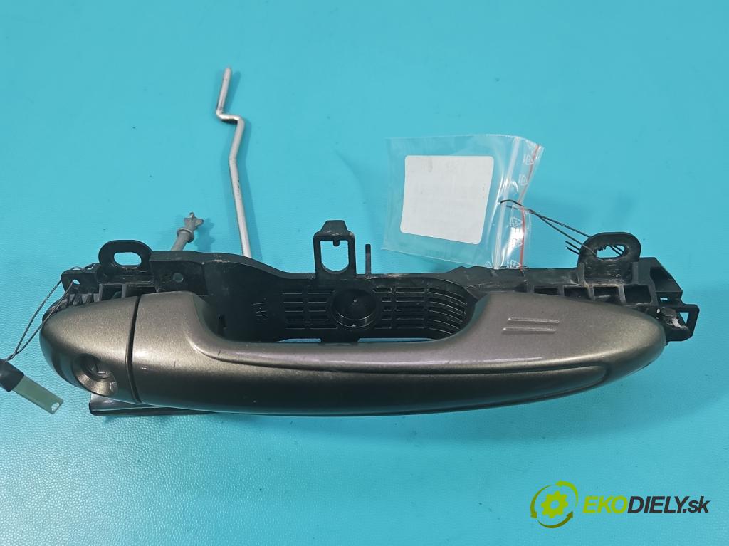 Toyota Rav4 IV 2013-2018 2.0 D4D 124hp manual 91 kW 1998 cm3 5- rukoväť predné ľavé mimo:  (Kľučka dverí vonkajšia predná ľavá)