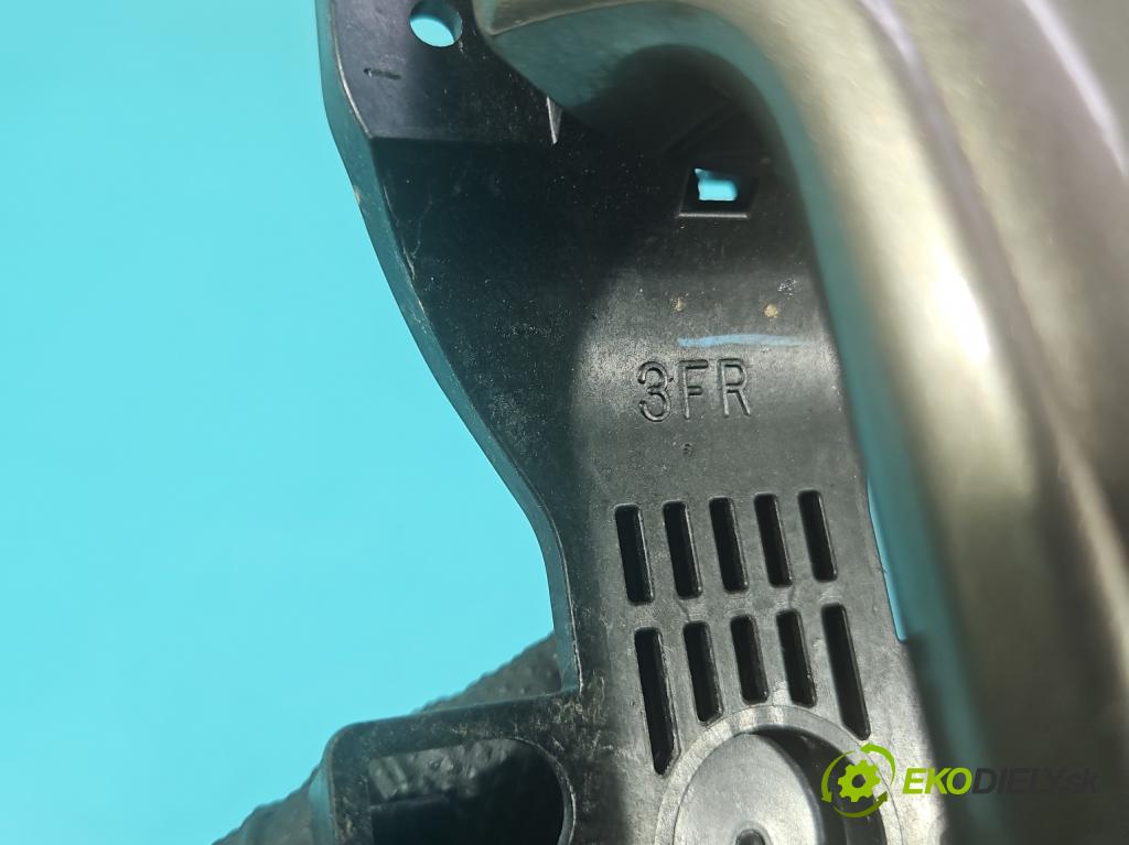 Toyota Rav4 IV 2013-2018 2.0 D4D 124 hp manual 91 kW 1998 cm3 5- klika přední pravé  (Klika dveří ostatní)