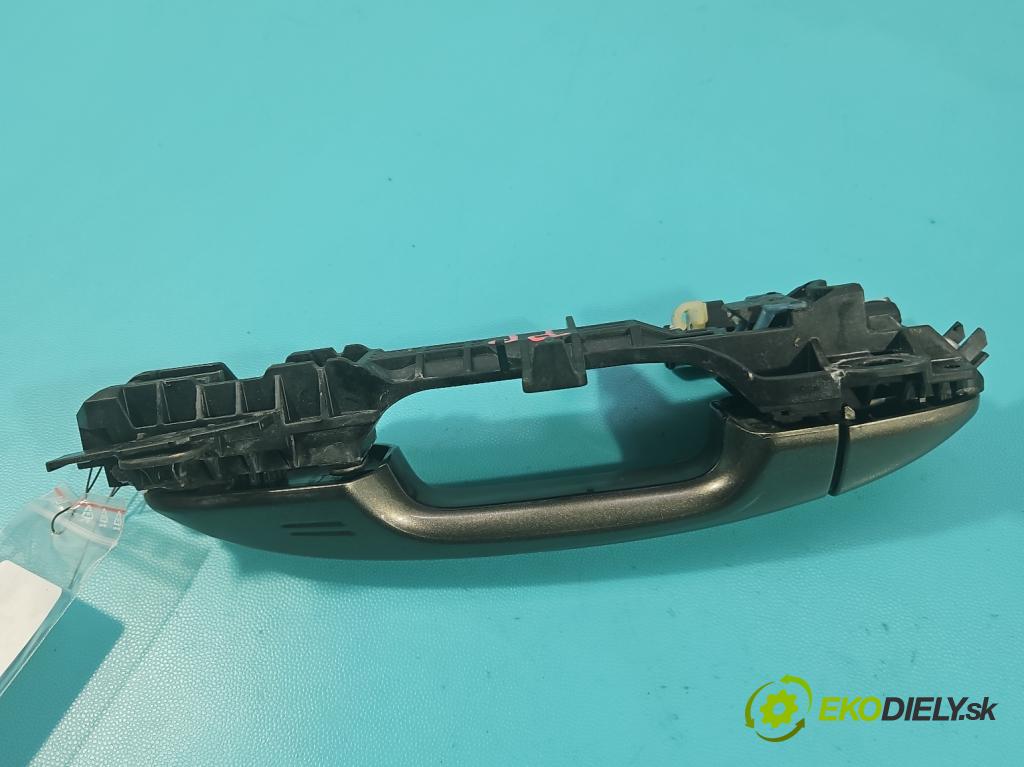 Toyota Rav4 IV 2013-2018 2.0 D4D 124 hp manual 91 kW 1998 cm3 5- klika přední pravé  (Klika dveří ostatní)