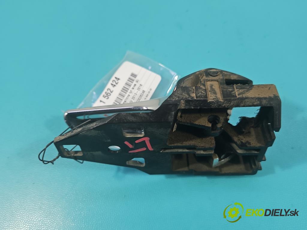 Toyota Rav4 IV 2013-2018 2.0 D4D 124hp manual 91 kW 1998 cm3 5- rukoväť uvnitř: zadné ľavé