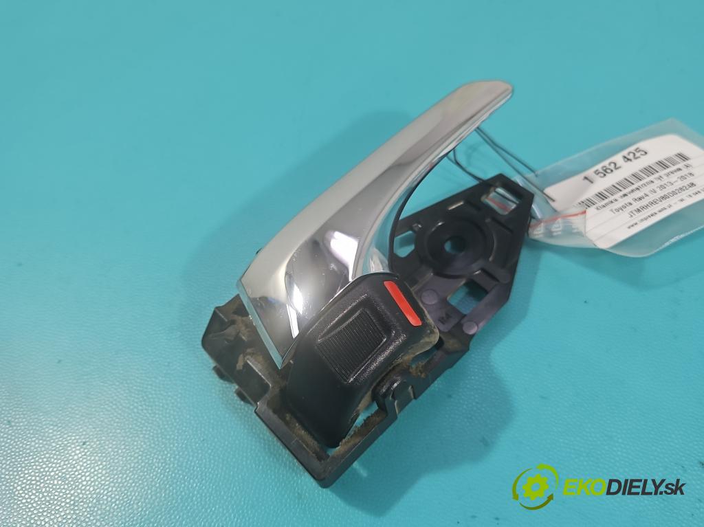 Toyota Rav4 IV 2013-2018 2.0 D4D 124hp manual 91 kW 1998 cm3 5- rukoväť uvnitř: zadné pravé  (Kľučka dverí ostatné)