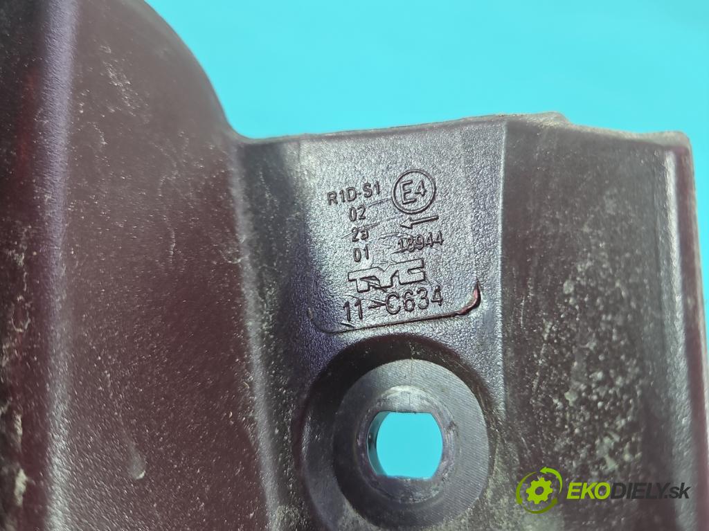 Toyota Rav4 IV 2013-2018 2.0 D4D 124hp manual 91 kW 1998 cm3 5- svetlo / reflektor zadné ľavé  (Kľučka dverí ostatné)