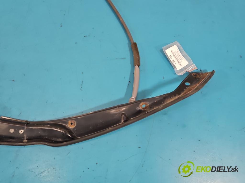 Toyota Rav4 IV 2013-2018 2.0 D4D 124hp manual 91 kW 1998 cm3 5- snímač otvorenie: kufrové dvere