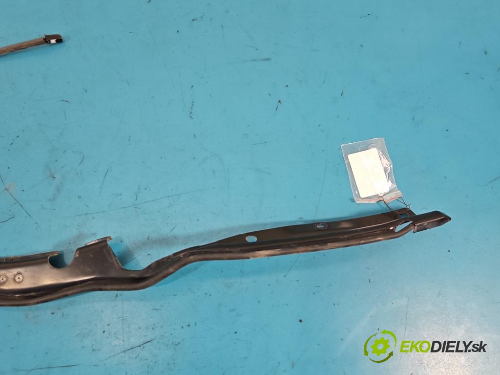 Toyota Rav4 IV 2013-2018 2.0 D4D 124hp manual 91 kW 1998 cm3 5- snímač otvorenie: kufrové dvere