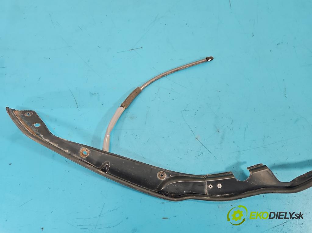 Toyota Rav4 IV 2013-2018 2.0 D4D 124hp manual 91 kW 1998 cm3 5- snímač otvorenie: kufrové dvere