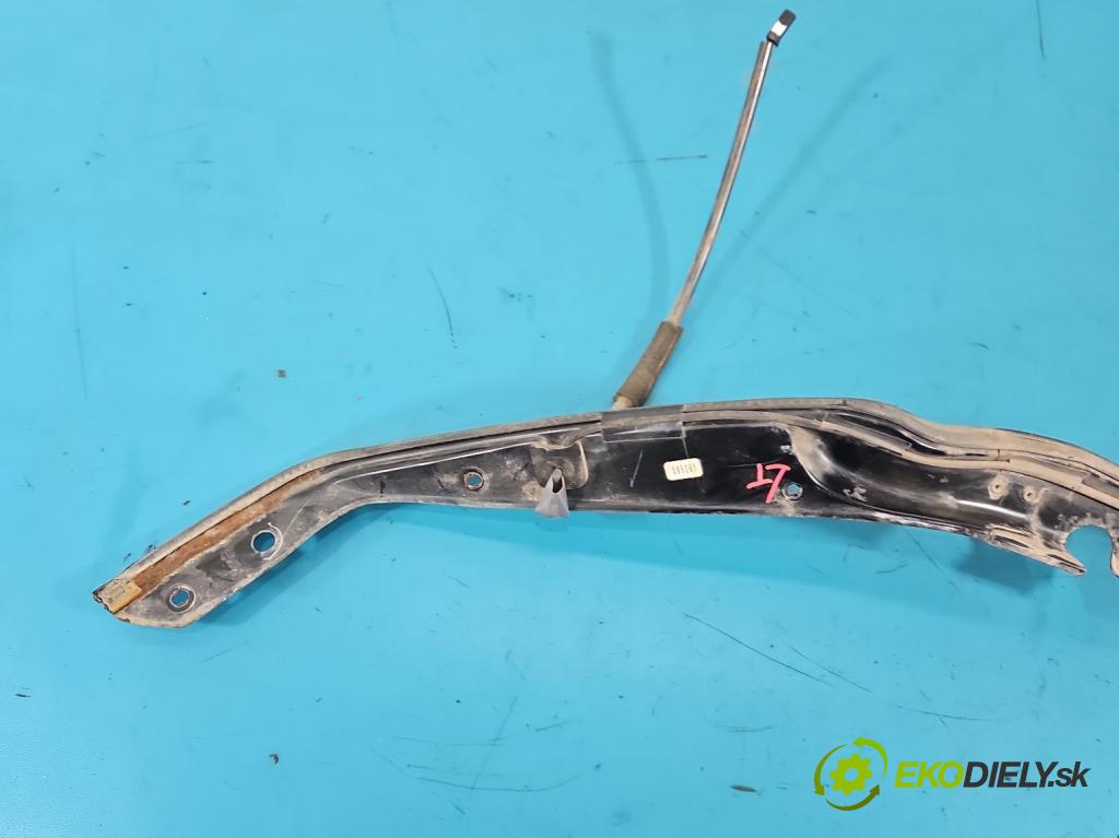 Toyota Rav4 IV 2013-2018 2.0 D4D 124hp manual 91 kW 1998 cm3 5- snímač otvorenie: kufrové dvere