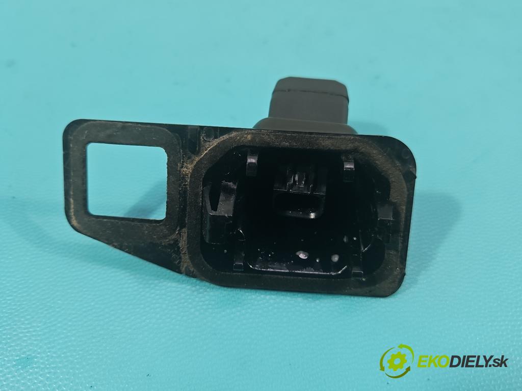 Toyota Rav4 IV 2013-2018 2.0 D4D 124hp manual 91 kW 1998 cm3 5- Kamera cúvania 86790-42061