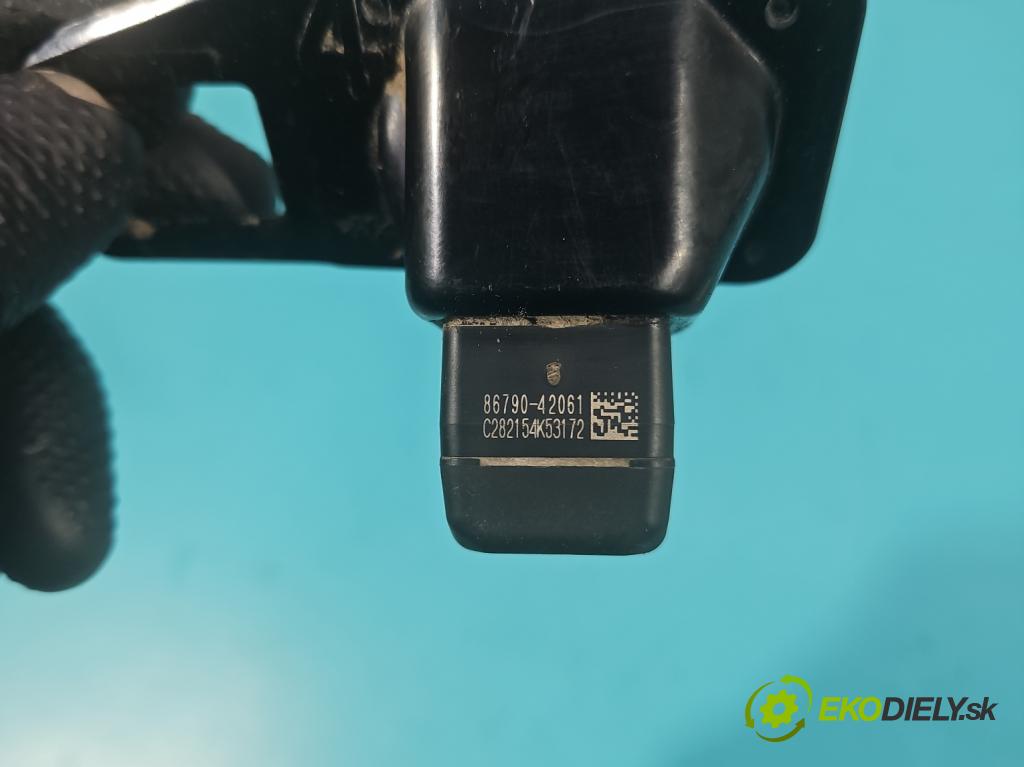 Toyota Rav4 IV 2013-2018 2.0 D4D 124hp manual 91 kW 1998 cm3 5- Kamera cúvania 86790-42061