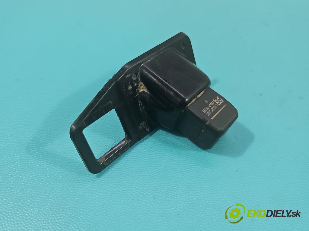 Toyota Rav4 IV 2013-2018 2.0 D4D 124hp manual 91 kW 1998 cm3 5- Kamera cúvania 86790-42061