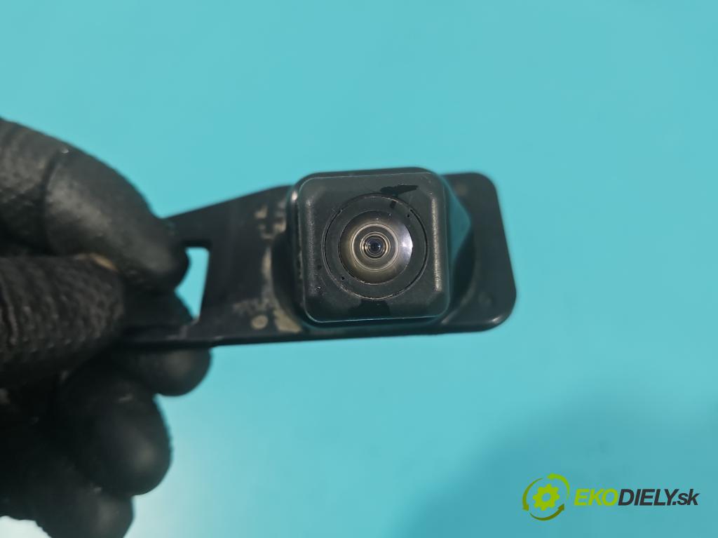 Toyota Rav4 IV 2013-2018 2.0 D4D 124hp manual 91 kW 1998 cm3 5- Kamera cúvania 86790-42061