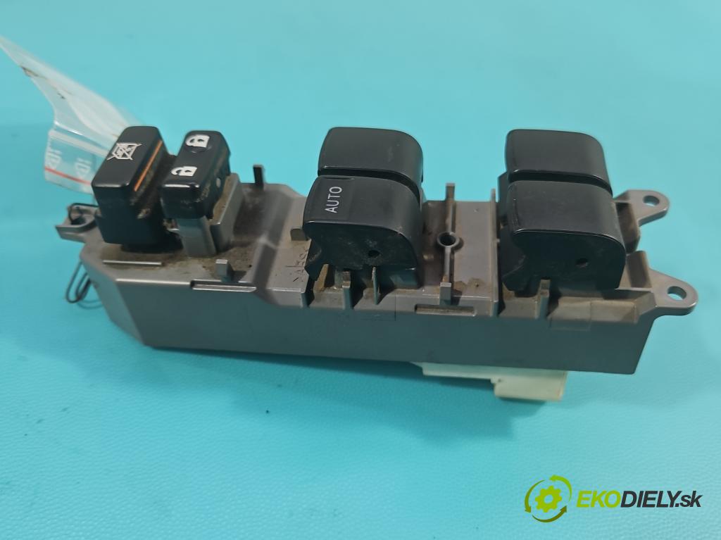 Toyota Rav4 IV 2013-2018 2.0 D4D 124hp manual 91 kW 1998 cm3 5- prepínač okien spätných zrkadiel