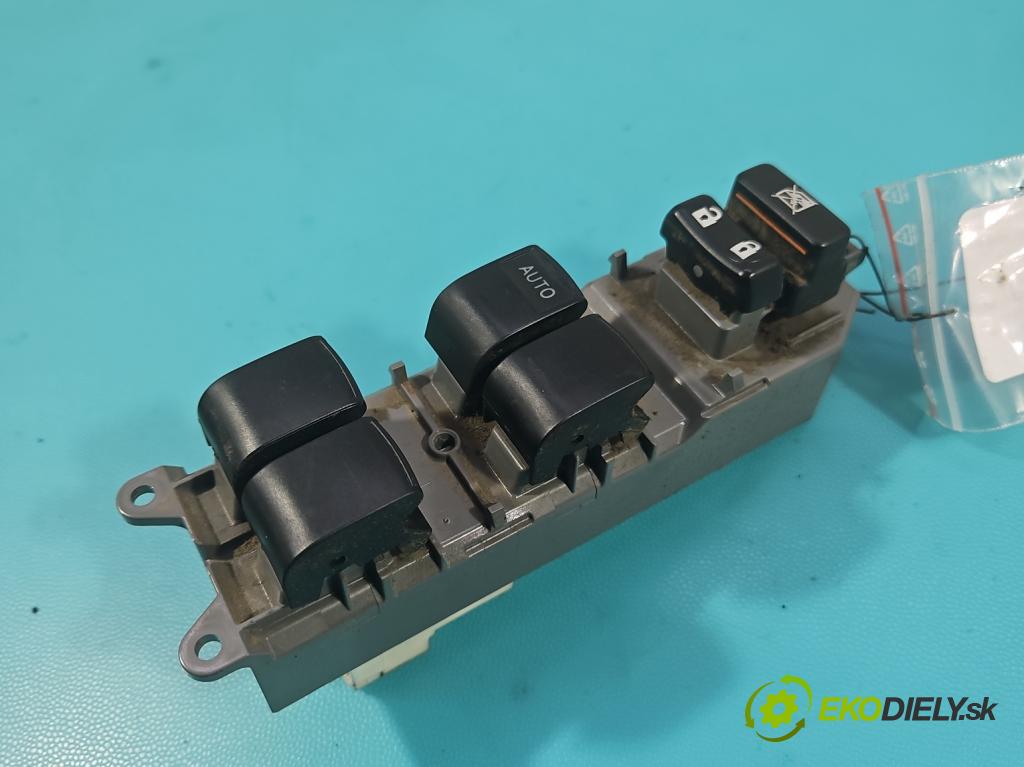 Toyota Rav4 IV 2013-2018 2.0 D4D 124hp manual 91 kW 1998 cm3 5- prepínač okien spätných zrkadiel 