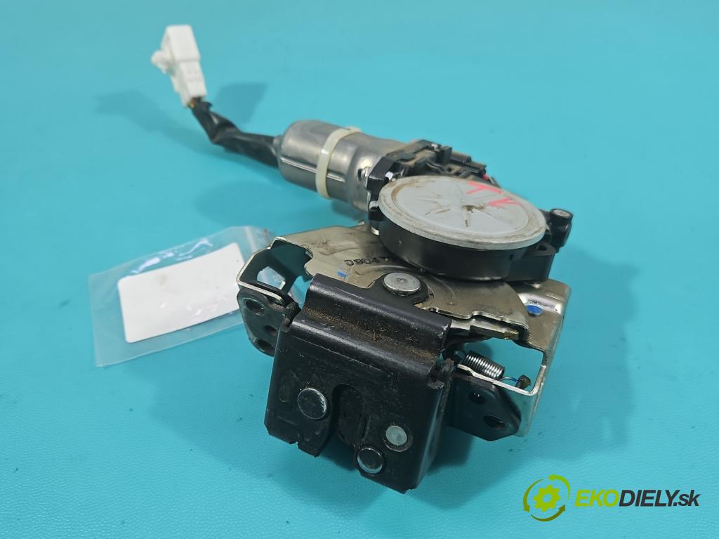 Toyota Rav4 IV 2013-2018 2.0 D4D 124hp manual 91 kW 1998 cm3 5- zámok kufrové dvere zadné 163800-0062