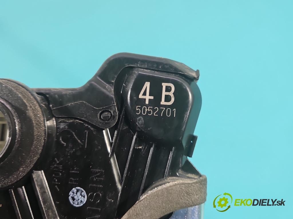 Toyota Rav4 IV 2013-2018 2.0 D4D 124hp manual 91 kW 1998 cm3 5- zámok predné pravý