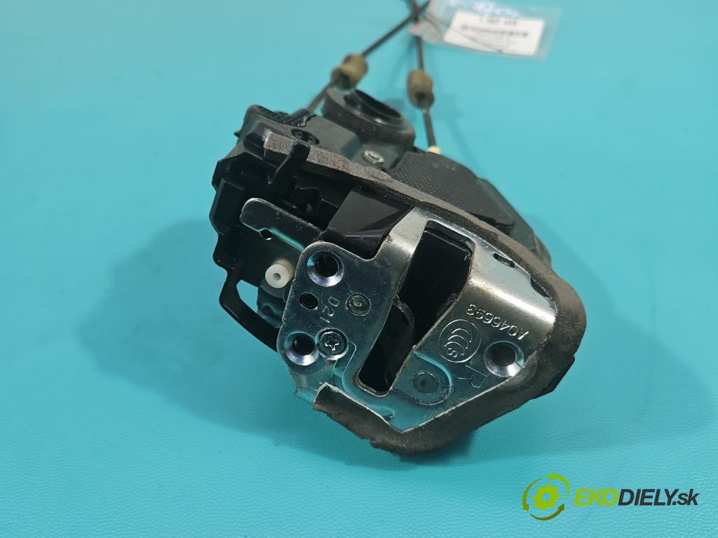 Toyota Rav4 IV 2013-2018 2.0 D4D 124hp manual 91 kW 1998 cm3 5- zámok zadné pravý 5052703