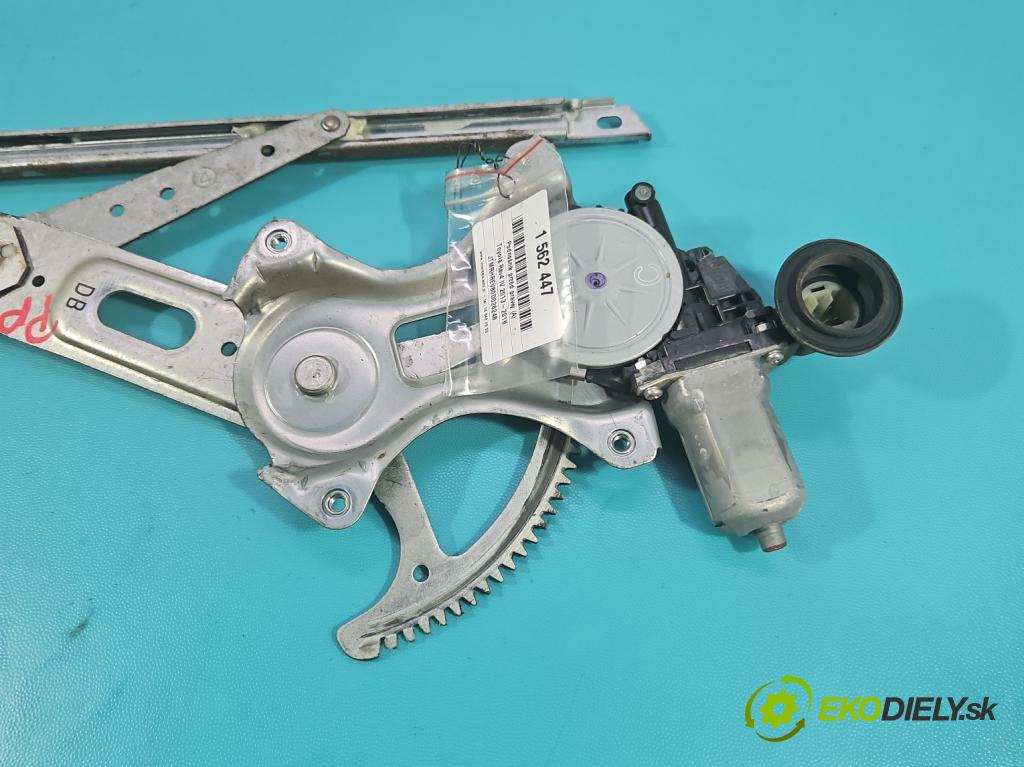 Toyota Rav4 IV 2013-2018 2.0 D4D 124hp manual 91 kW 1998 cm3 5- mechanizmus okna predné pravý 85710-35180