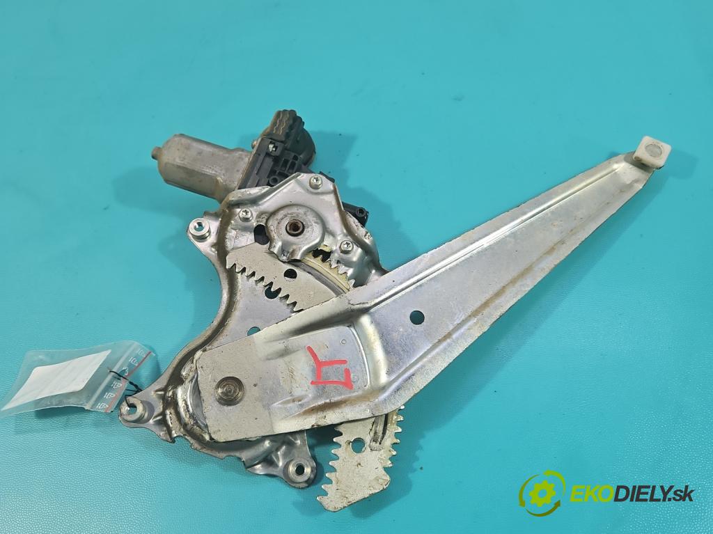 Toyota Rav4 IV 2013-2018 2.0 D4D 124hp manual 91 kW 1998 cm3 5- mechanizmus okna zadné ľavý 85710-35180