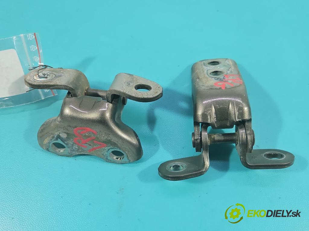 Toyota Rav4 IV 2013-2018 2.0 D4D 124 hp manual 91 kW 1998 cm3 5- Závěs: dveře přední levý