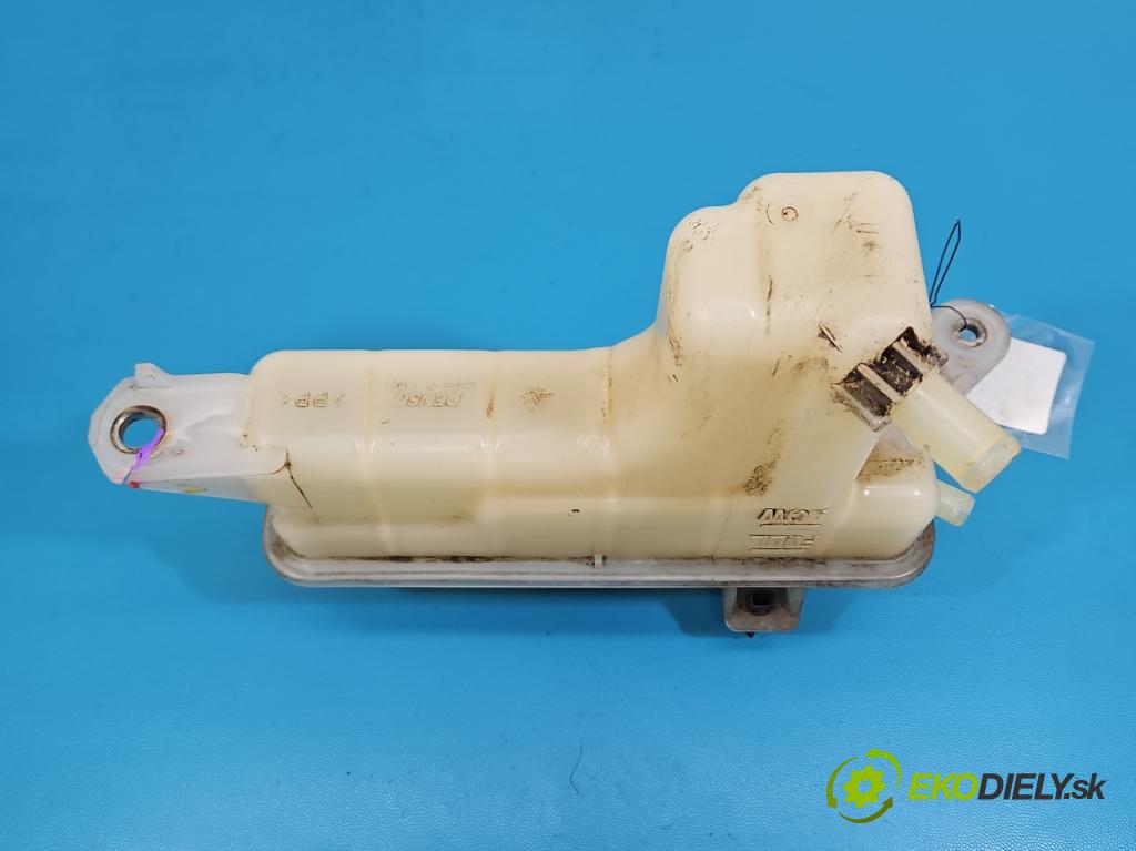 Toyota Rav4 IV 2013-2018 2.0 D4D 124hp manual 91 kW 1998 cm3 5- Nádrž: kompenzačné: