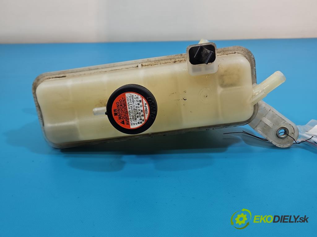 Toyota Rav4 IV 2013-2018 2.0 D4D 124hp manual 91 kW 1998 cm3 5- Nádrž: kompenzačné: