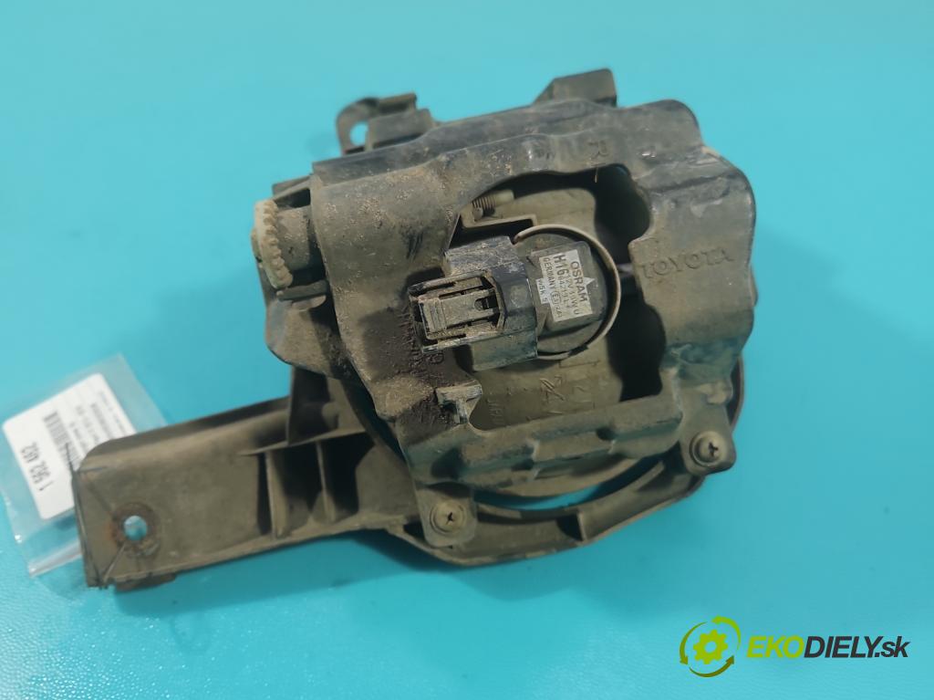 Toyota Rav4 IV 2013-2018 2.0 D4D 124 hp manual 91 kW 1998 cm3 5- Halogen pravý  (Klika dveří ostatní)