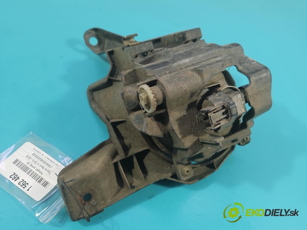 Toyota Rav4 IV 2013-2018 2.0 D4D 124 hp manual 91 kW 1998 cm3 5- Halogen pravý  (Klika dveří ostatní)