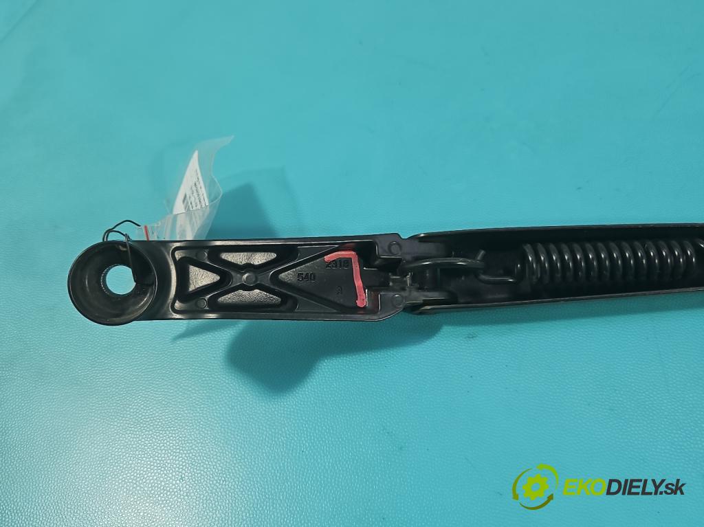 Toyota Rav4 IV 2013-2018 2.0 D4D 124hp manual 91 kW 1998 cm3 5- rameno stieračov ľavé