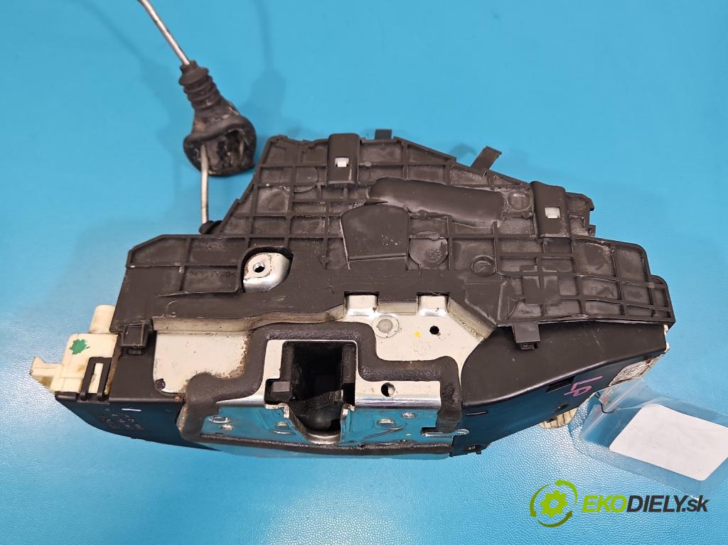 Mercedes S W221 2005-2013 3.5 V6 272 hp automatic 200 kW 3498 cm3 4- zámek přední levý A2217200535