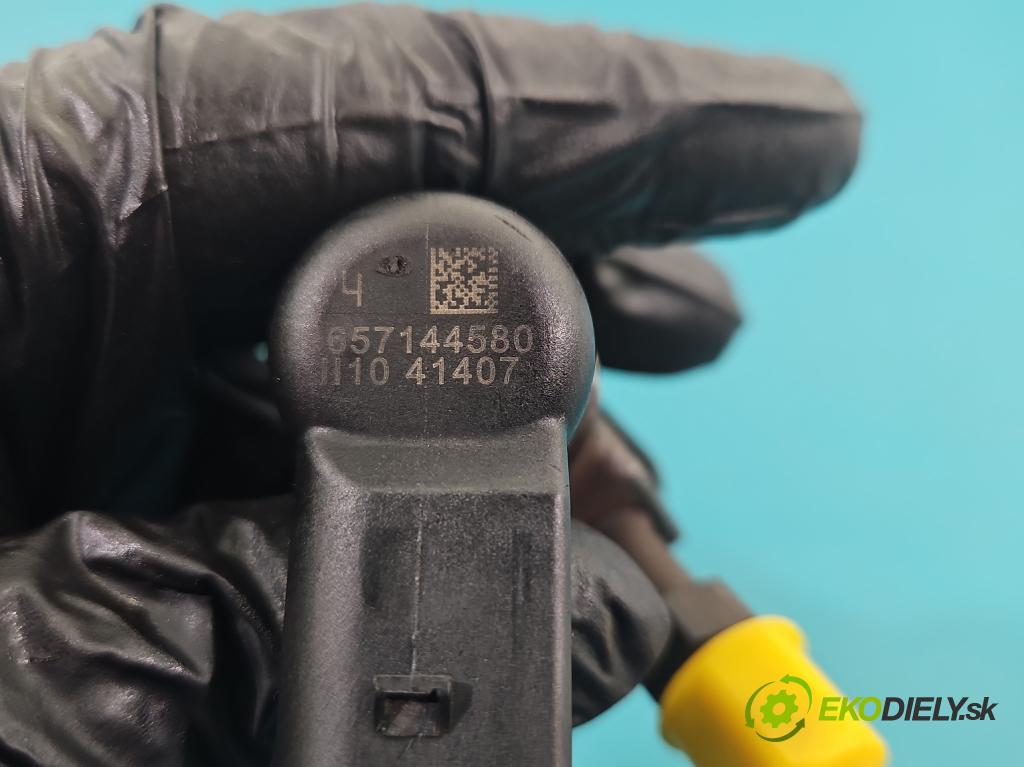 Ford Kuga Mk1 2008-2013 2.0 tdci 136 HP manual 100 kW 1997 cm3 5- vstrek 9657144580 (Vstrekovač paliva)