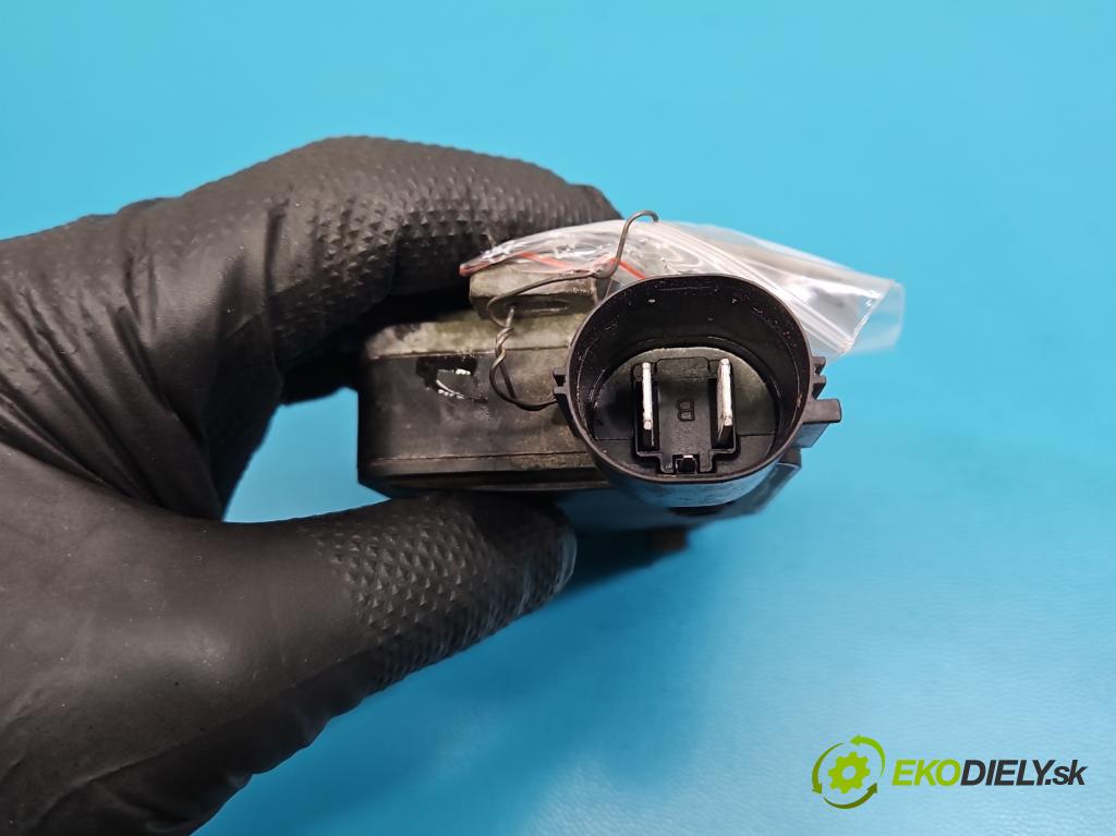 Ford Kuga Mk1 2008-2013 2.0 tdci 136 HP manual 100 kW 1997 cm3 5- Relé: ventilátoru 940002904