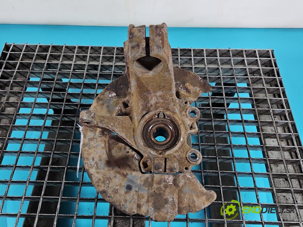 Ford Kuga Mk1 2008-2013 2.0 tdci 136 HP manual 100 kW 1997 cm3 5- náboj ľavé  (Náboj kolesa)