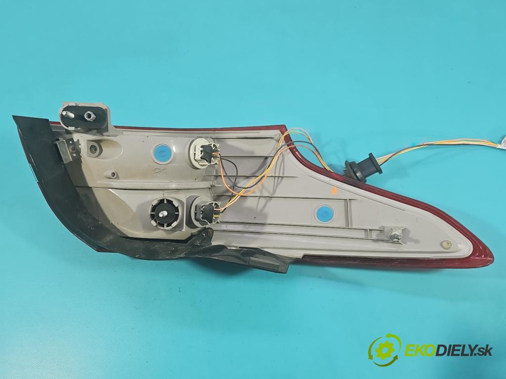 Ford Focus Mk3 2010-2018 1.5 EcoBoost: 150 hp manual 110 kW 1498 cm3 4- světlo zadní pravé F1EB-13404-AD (Klika dveří ostatní)