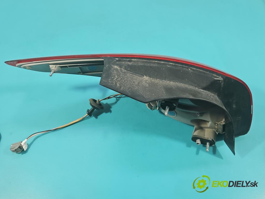 Ford Focus Mk3 2010-2018 1.5 EcoBoost: 150 hp manual 110 kW 1498 cm3 4- světlo zadní pravé F1EB-13404-AD (Klika dveří ostatní)