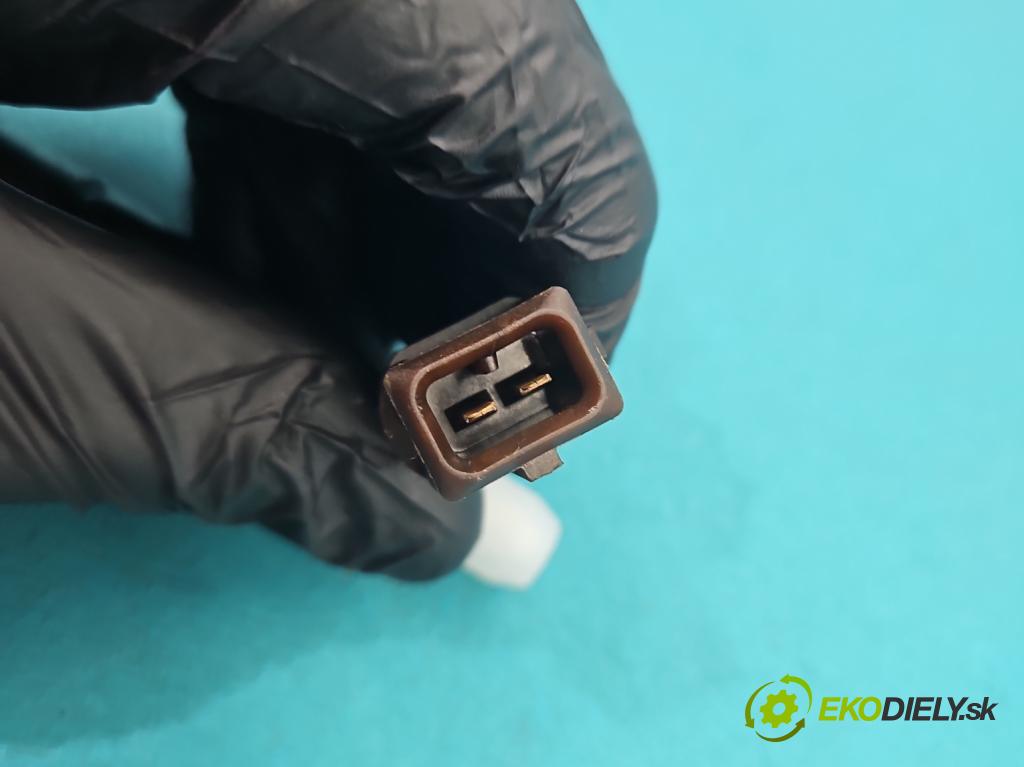 Vw Passat B5 1995-2005 1.9 tdi 90 HP manual 66 kW 1896 cm3 5- vstrek 028130201J (Vstrekovač paliva)