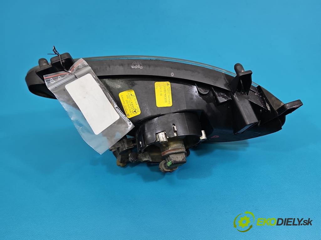 Mercedes S W221 2005-2013 3.5 V6 272 hp automatic 200 kW 3498 cm3 4- Halogen pravý A2218200256 (Klika dveří ostatní)