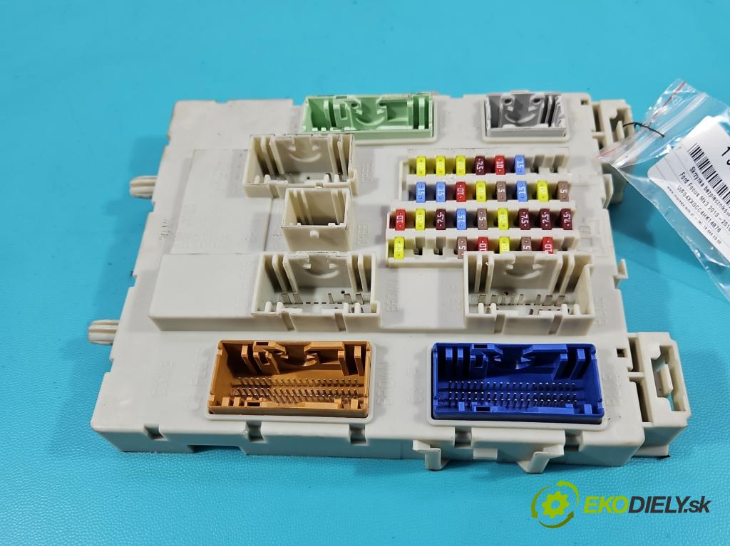 Ford Focus Mk3 2010-2018 1.5 EcoBoost: 150 HP manual 110 kW 1498 cm3 4- skrinka poistka GV6T-14A073-EH (Poistková skrinka)