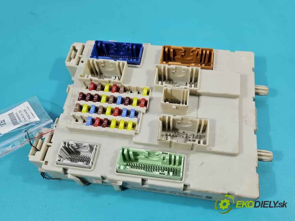 Ford Focus Mk3 2010-2018 1.5 EcoBoost: 150 hp manual 110 kW 1498 cm3 4- skříňka pojistková GV6T-14A073-EH (Pojistková skříňka)