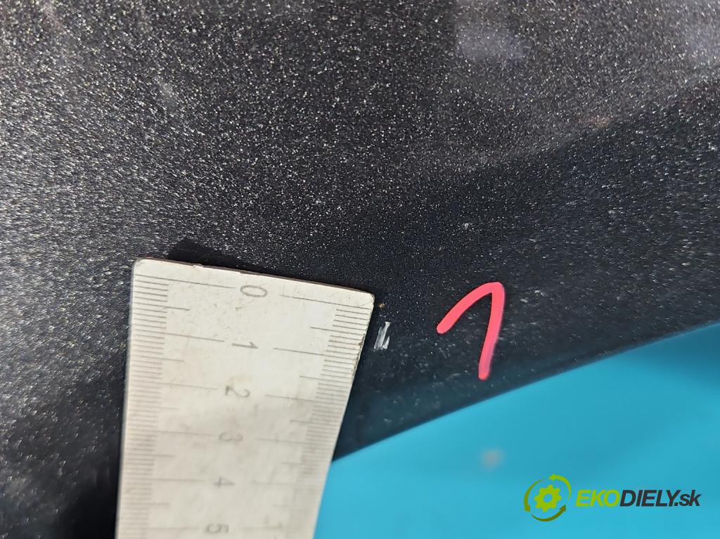 Ford Focus Mk3 2010-2018 1.5 EcoBoost: 150 HP manual 110 kW 1498 cm3 4- blatník predné pravý  (Kľučka dverí ostatné)