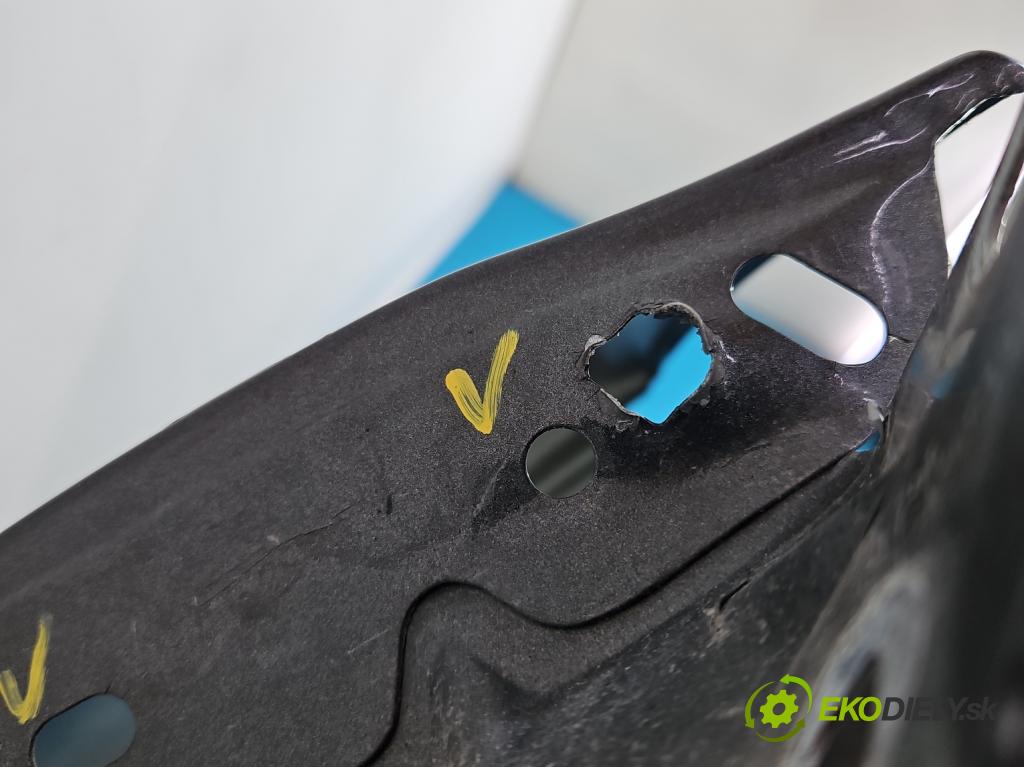 Ford Focus Mk3 2010-2018 1.5 EcoBoost: 150 HP manual 110 kW 1498 cm3 4- blatník predné pravý  (Kľučka dverí ostatné)