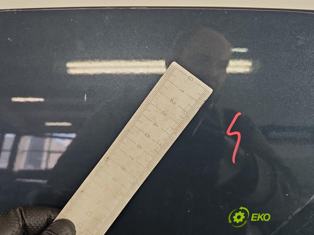 Hyundai I30 III 2016- 1.6 crdi 116 hp manual 85 kW 1598 cm3 5- kapota přední