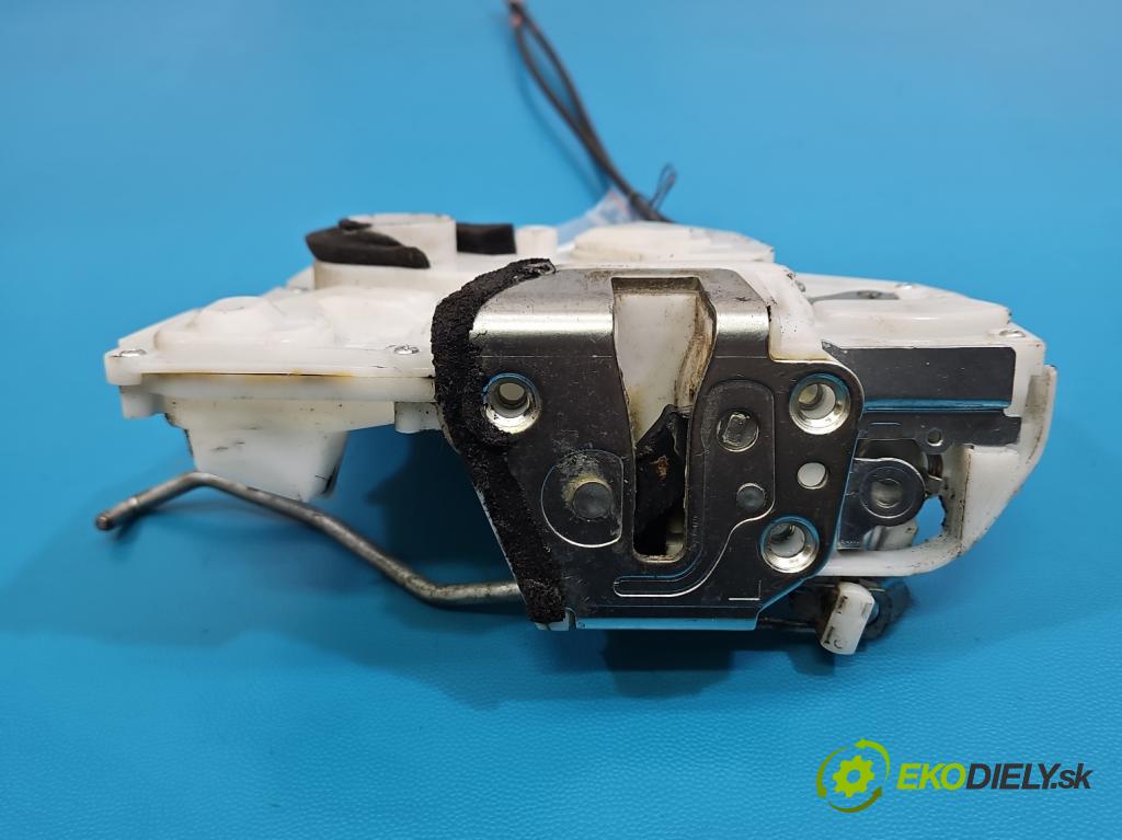 Suzuki SX4 I 2006-2014 1.6 16V 120 hp manual 88 kW 1586 cm3 5- zámek přední levý 82202-79J31