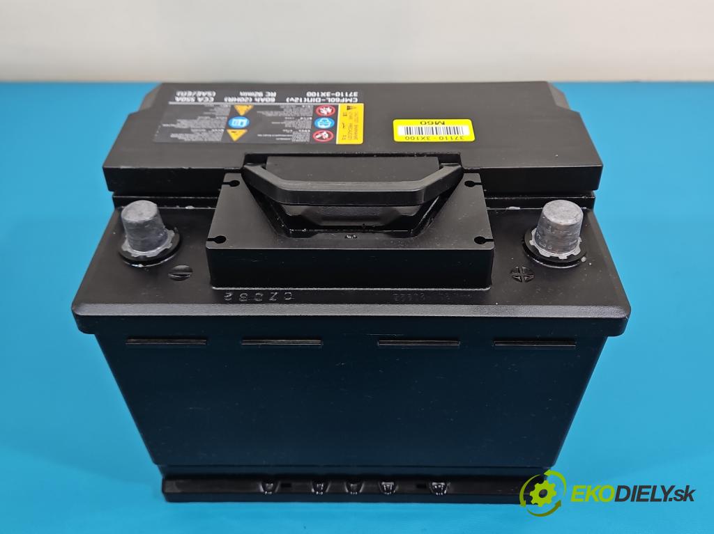 Fiat Seicento 0.9 8V 39 HP manual 29 kW 899 cm3 3- Akumulator automobilovy 