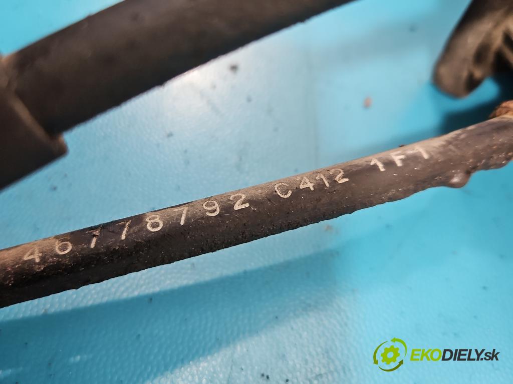 Fiat Seicento 0.9 8V 39 hp manual 29 kW 899 cm3 3- kulisa změny stupňová  (Řadicí páka (kulisa) )