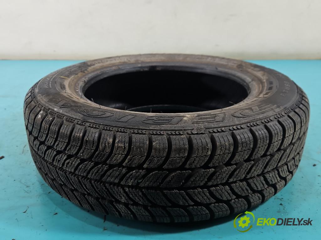 Fiat Seicento 0.9 8V 39 hp manual 29 kW 899 cm3 3- pneumatiky: zimní para