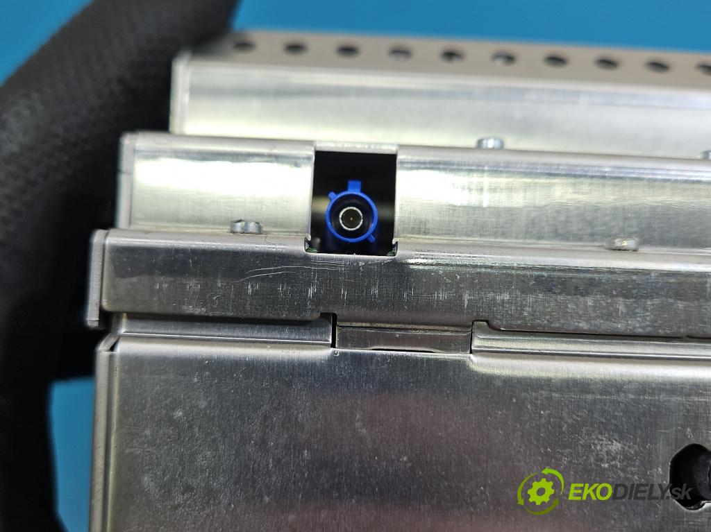 Mercedes S W221 2005-2013 3.5 V6 272 HP automatic 200 kW 3498 cm3 4- Menič: cd A2218702486 (CD menič)