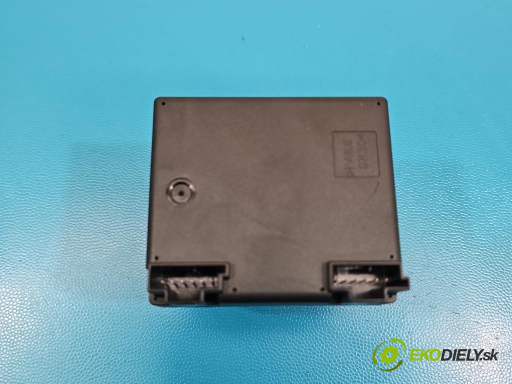 Mercedes S W221 2005-2013 3.5 V6 272 HP automatic 200 kW 3498 cm3 4- Spínačka 2215450308 (Spínacia skrinka)