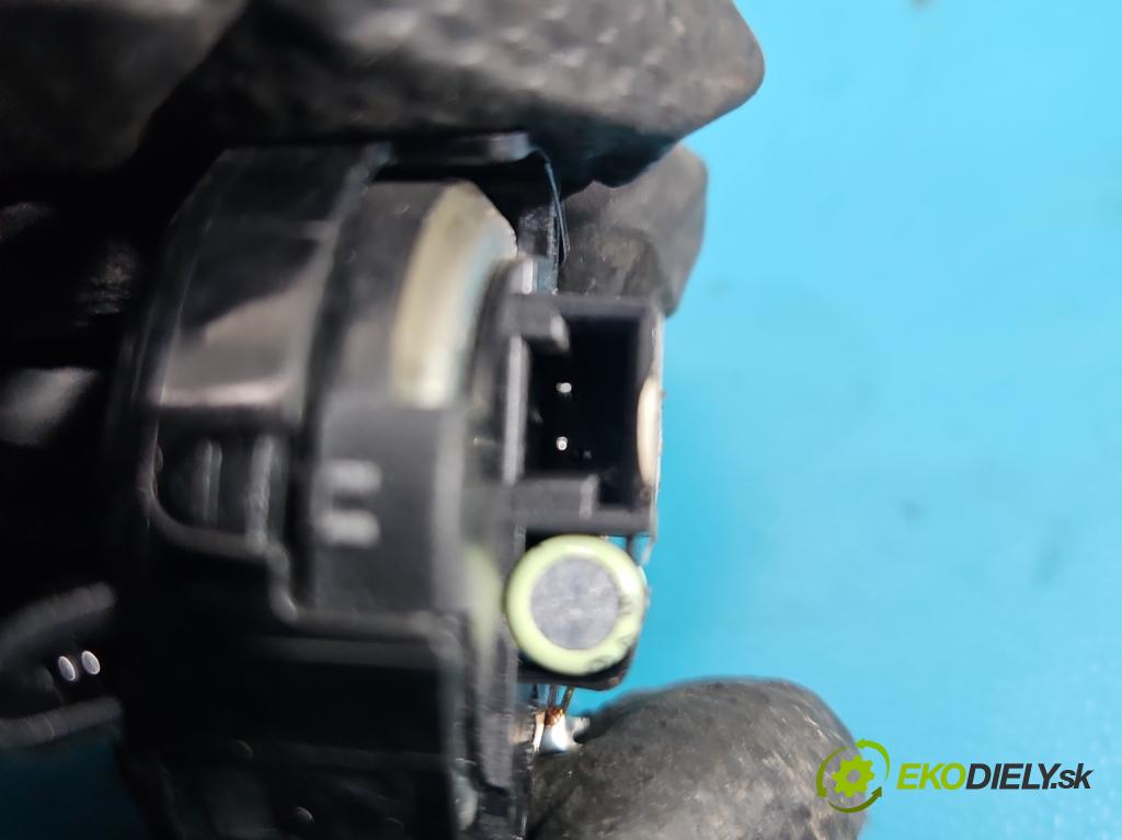 Mercedes S W221 2005-2013 3.5 V6 272 HP automatic 200 kW 3498 cm3 4- reproduktory komplet A2218203702