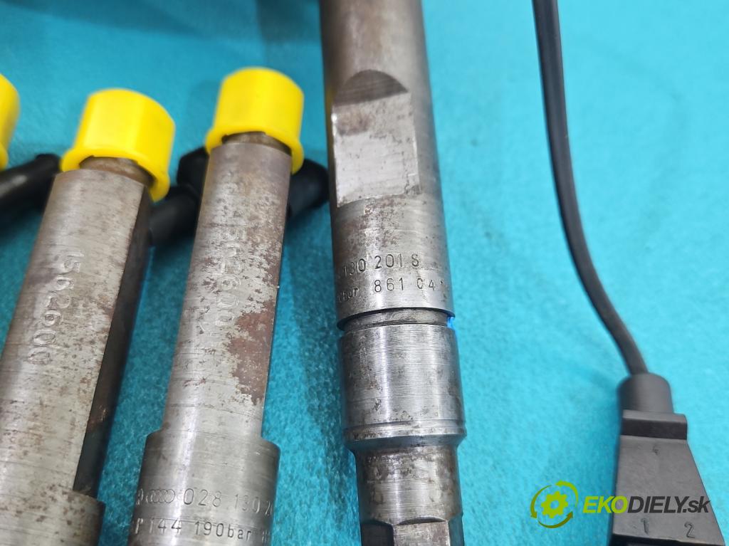 Audi A4 B5 1994-2001 1.9 tdi 110 hp manual 81 kW 1896 cm3 5- vstřikovač 028130201S (Vstřikovač paliva)